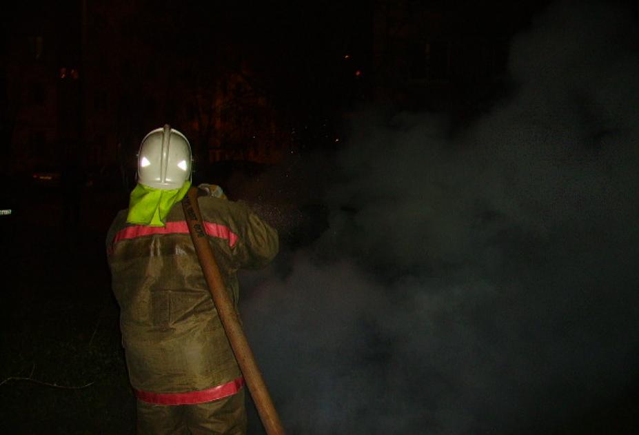 Огненная сводка от МЧС: 31 декабря в 10 пожарах сгорели 4 ульяновца