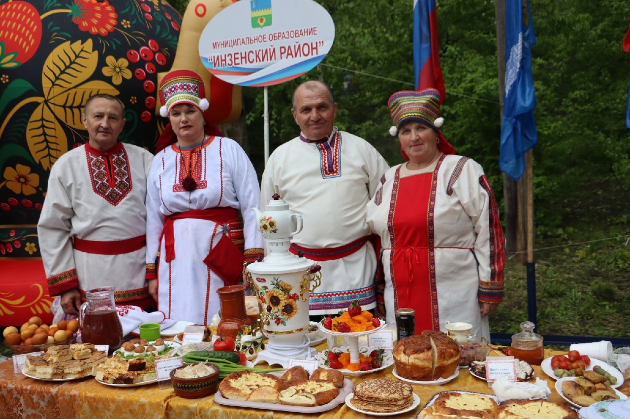 В парке «Владимирский сад» отмечают мордовский праздник Шумбрат
