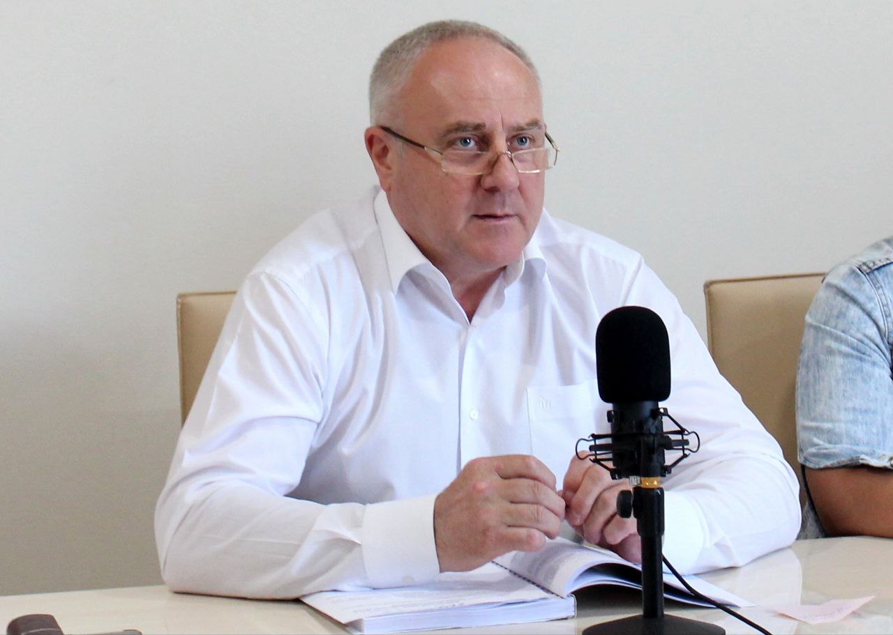 Глава избиркома Андриенко «перенарежет» депутатам округа на ближайшие 10 лет