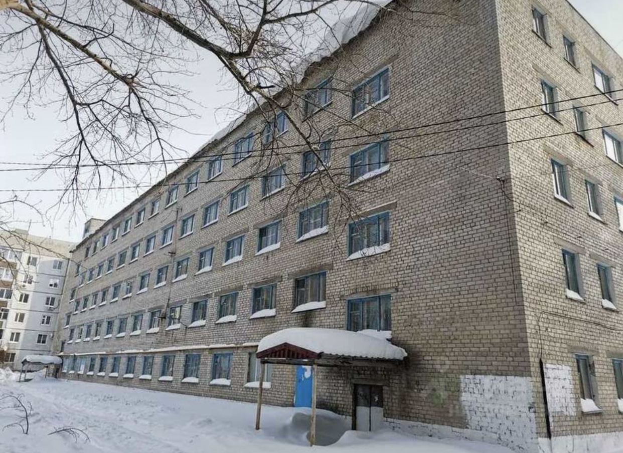 Заброшенное общежитие на севере Ульяновска заселят швеями из УФСИН