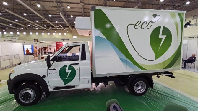 В Москве представили электромобиль «ЭкоАвтоПроф» на базе шасси УАЗа Профи