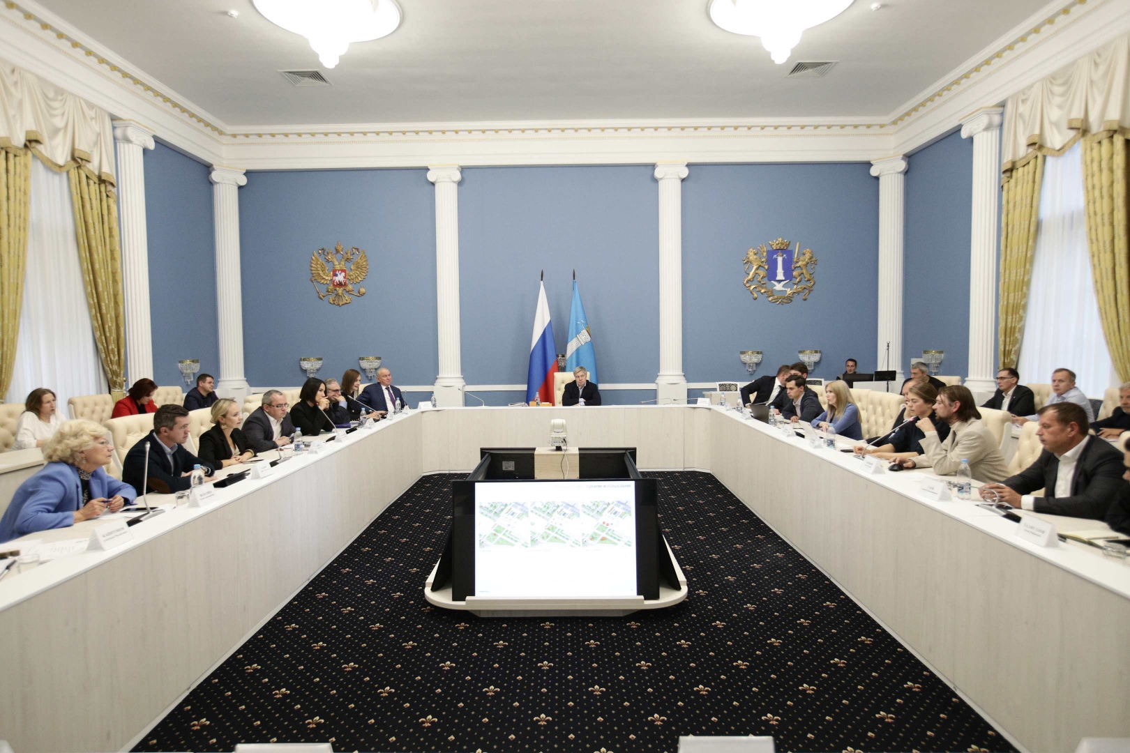 Губернатор Русских утвердил проект благоустройства центральных площадей Ульяновска
