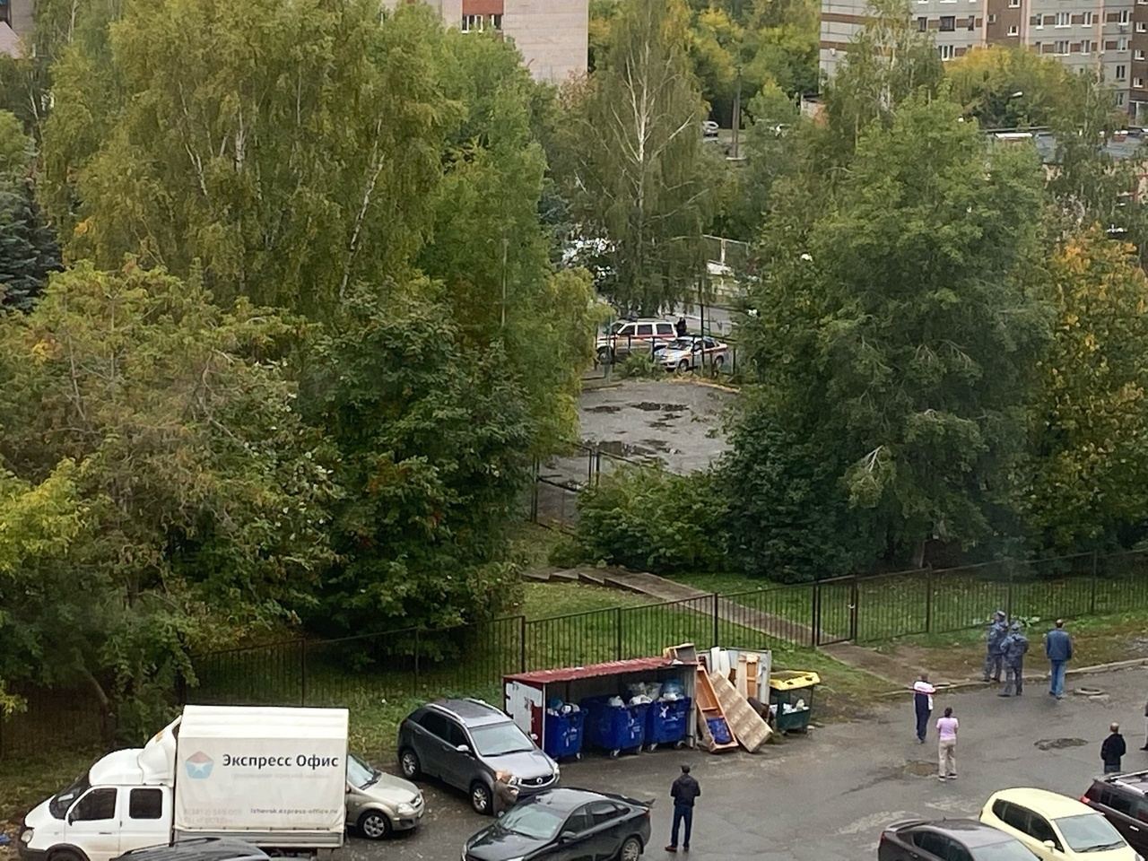 На родине губернатора Алексея Русских трагедия - открыта стрельба по школе в Ижевске, погибли дети