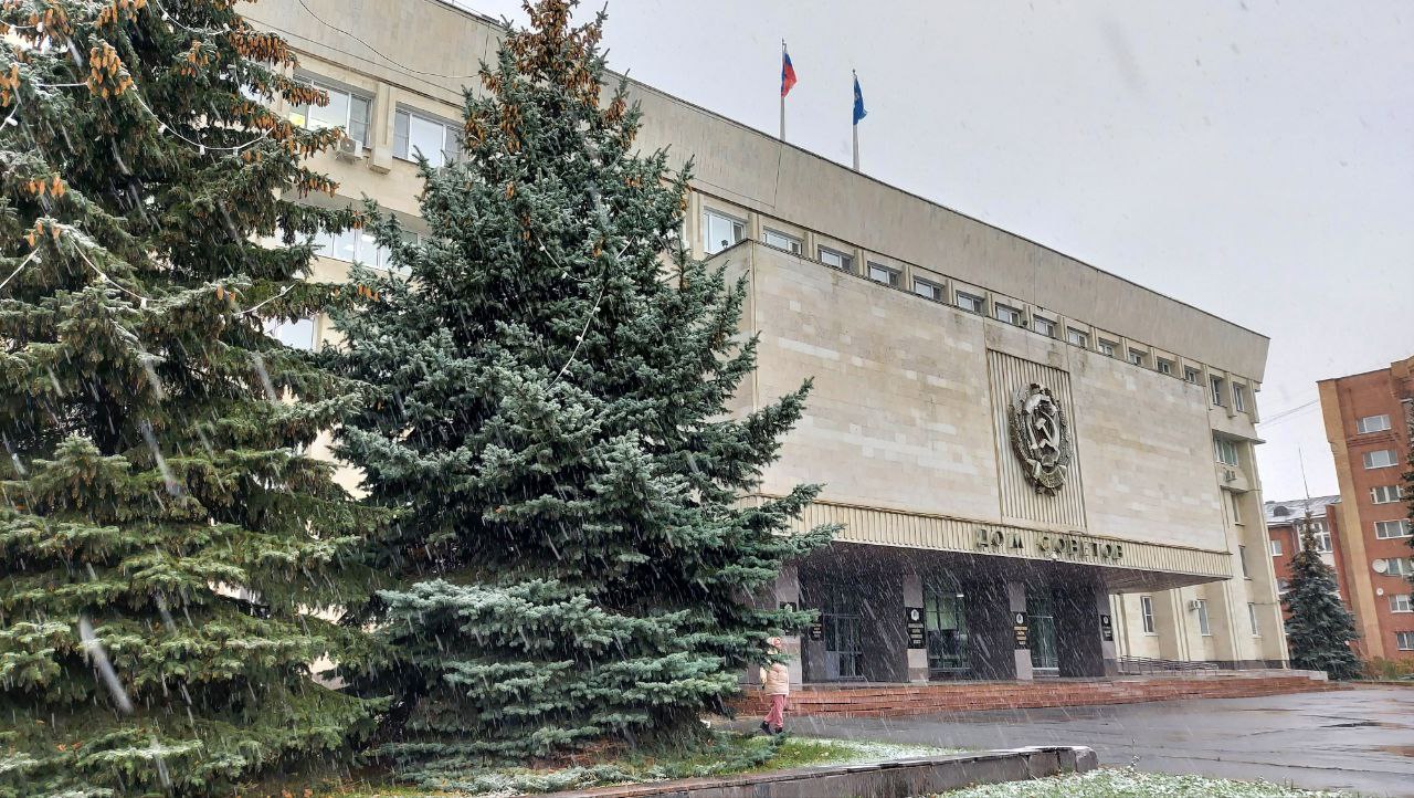 ЗСО: коммунисты сцепились из-за здания на Гончарова