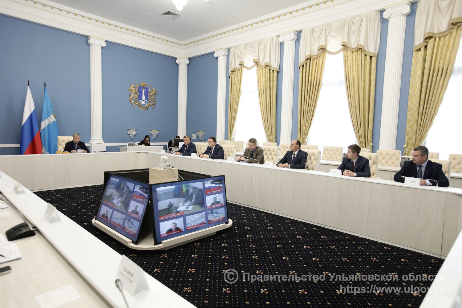 Губернатор Русских утвердил новую структуру власти