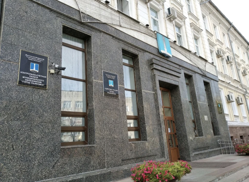 Управделами мэрии оштрафовано на 100 000 рублей за сговор
