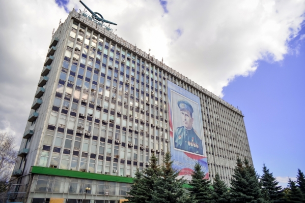Русских попросил сравнять зарплату на УАЗе и «Авиастаре»