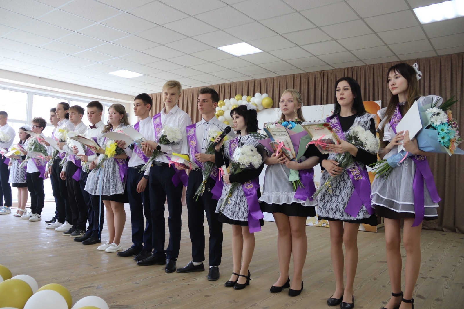 В школах Ульяновска прозвенел «Последний звонок»