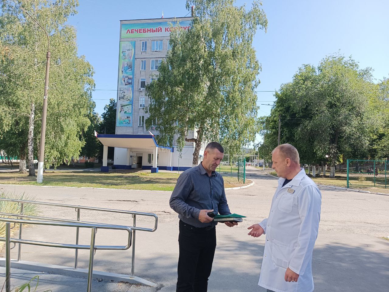 В ЦГКБ Ульяновска отремонтируют отделения хирургии, урологии и микрохирургии глаза