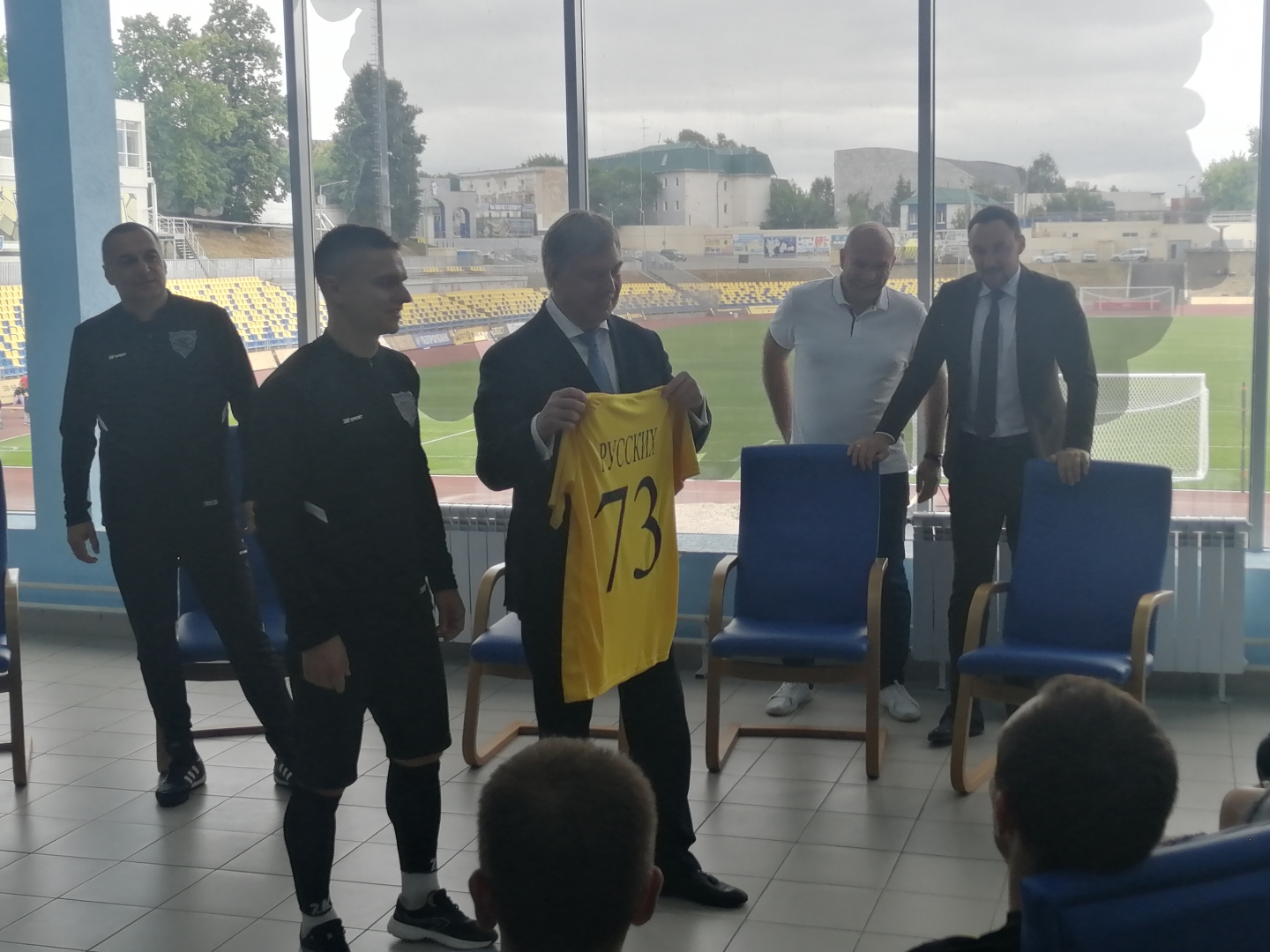 Губернатор Русских запустил футбольную «Волгу» в новый сезон