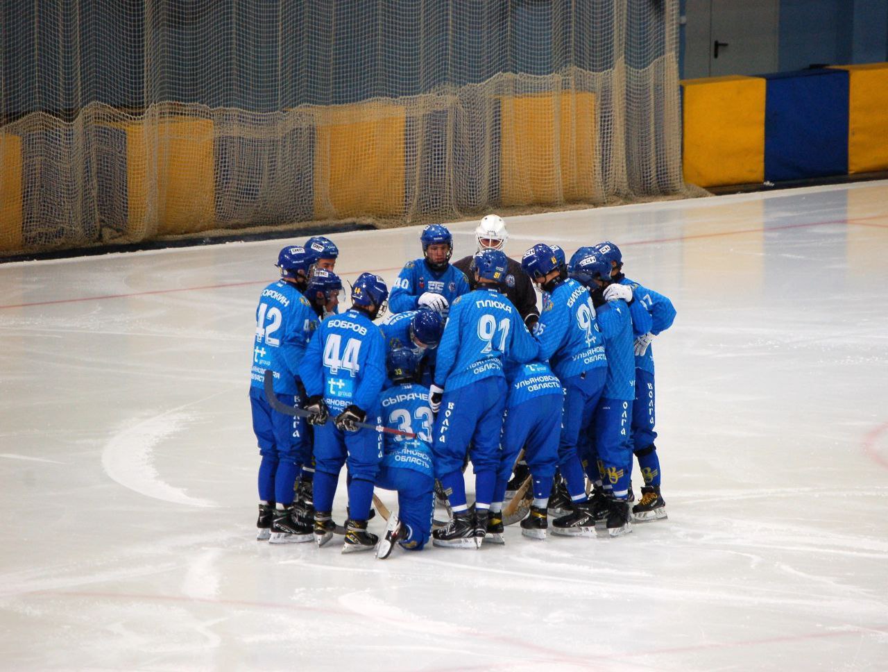 «Волга» проиграла в день «хоккейного безумия»