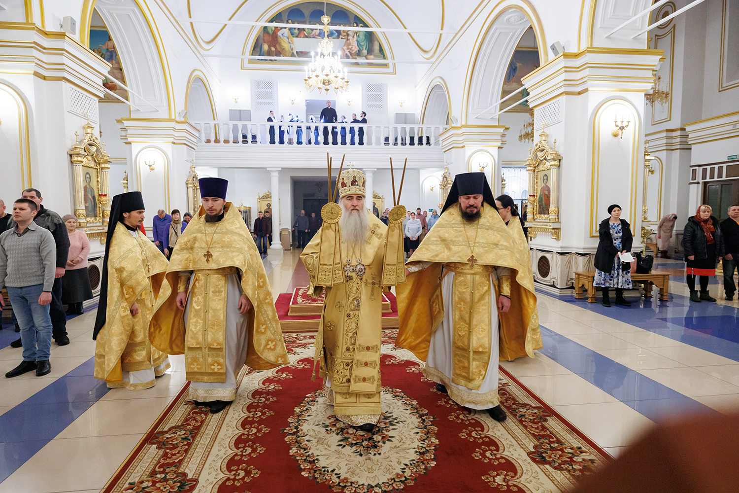 Сотрудники МЧС отправились на рождественские дежурства в храмы Ульяновской области