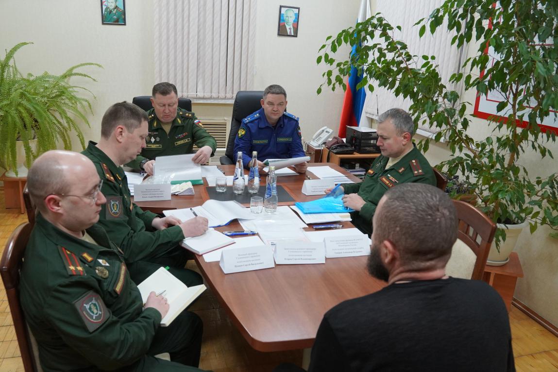 Прокурор области Теребунов провёл приём граждан в военном госпитале