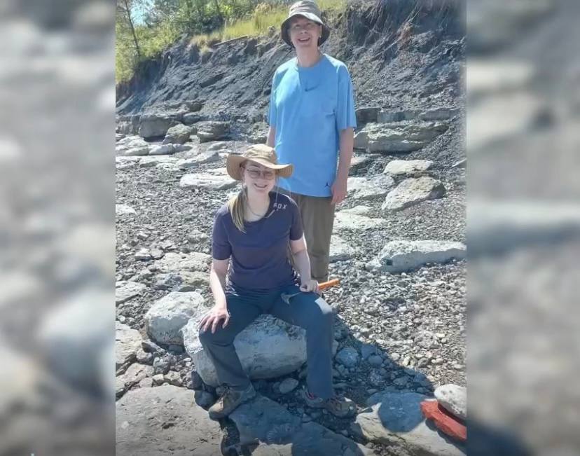 Столичные туристы нашли в Ульяновской области скелет древнего морского ящера