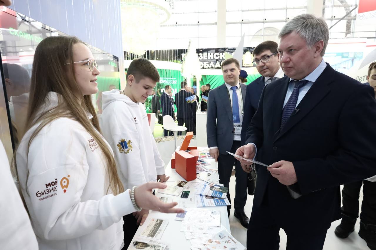 Ульяновские школьники представили свои бизнес-проекты на выставке «Россия» в Москве