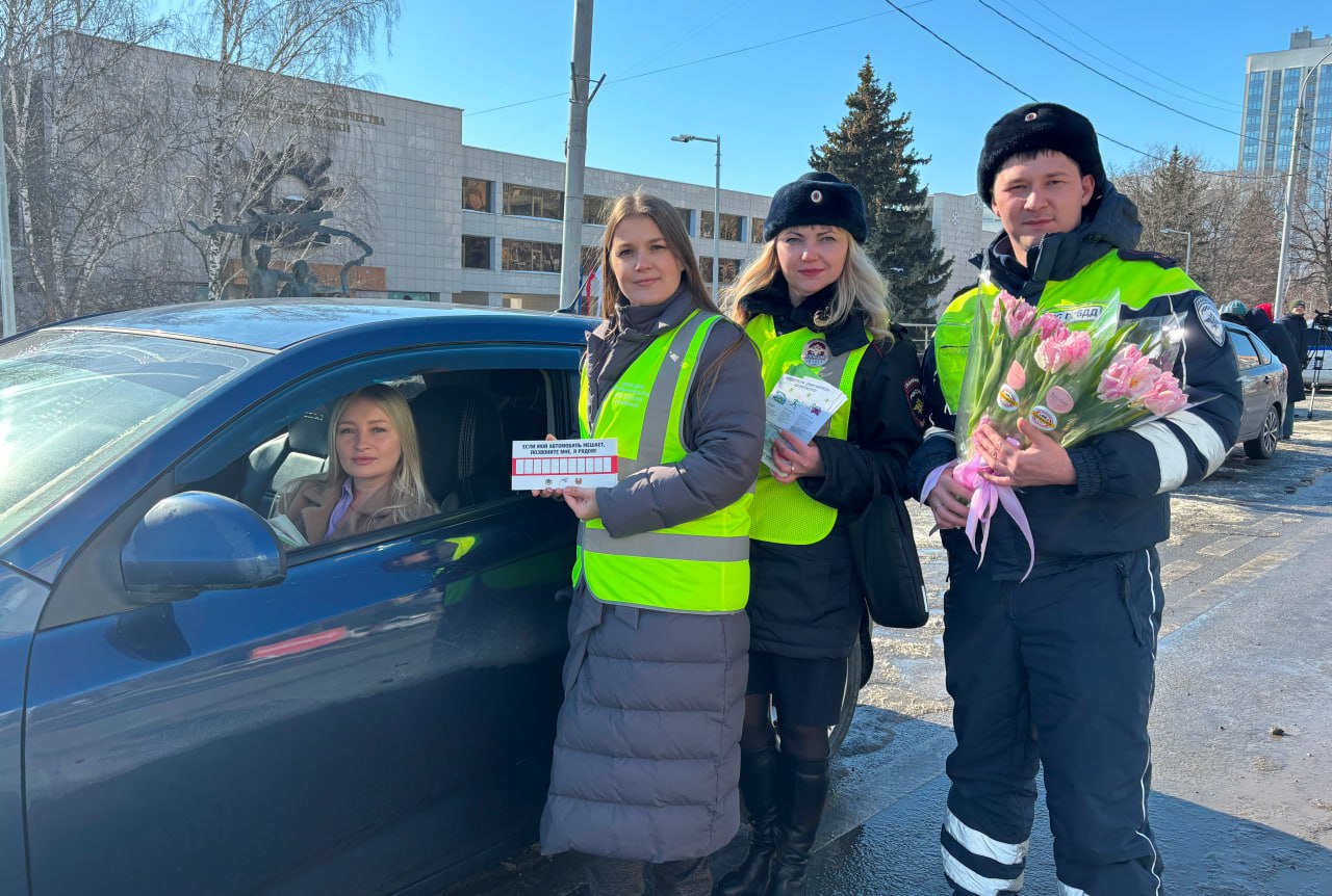 На улицы Ульяновска вышел «Цветочный патруль»