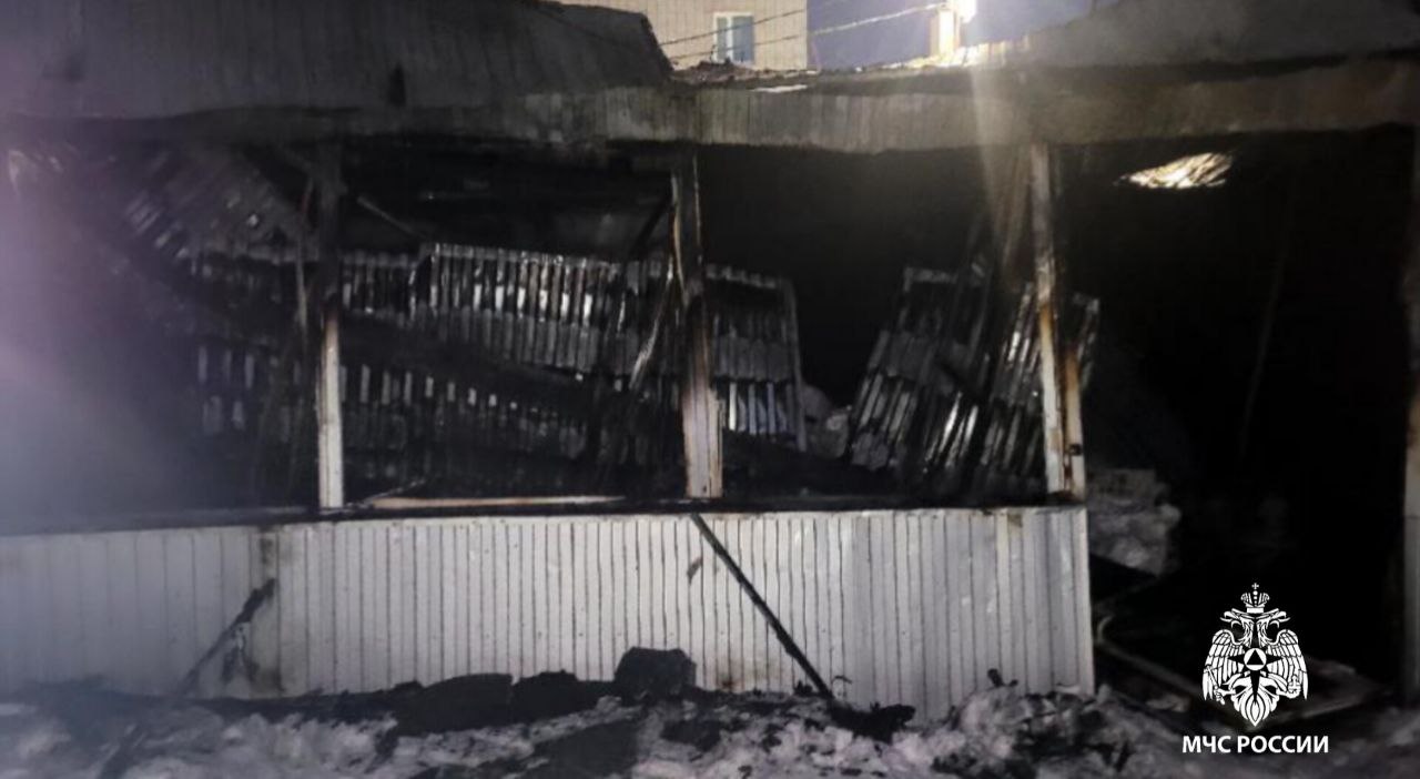 В Засвияжском районе Ульяновска сгорел киоск