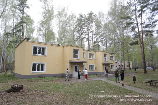 Летние лагеря Ульяновской области испытывают дефицит медиков. Заманивают плюшками