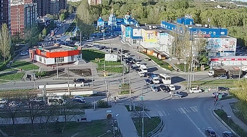 ДТП и дорожные работы: Ульяновск стоит в восьмибалльных пробках