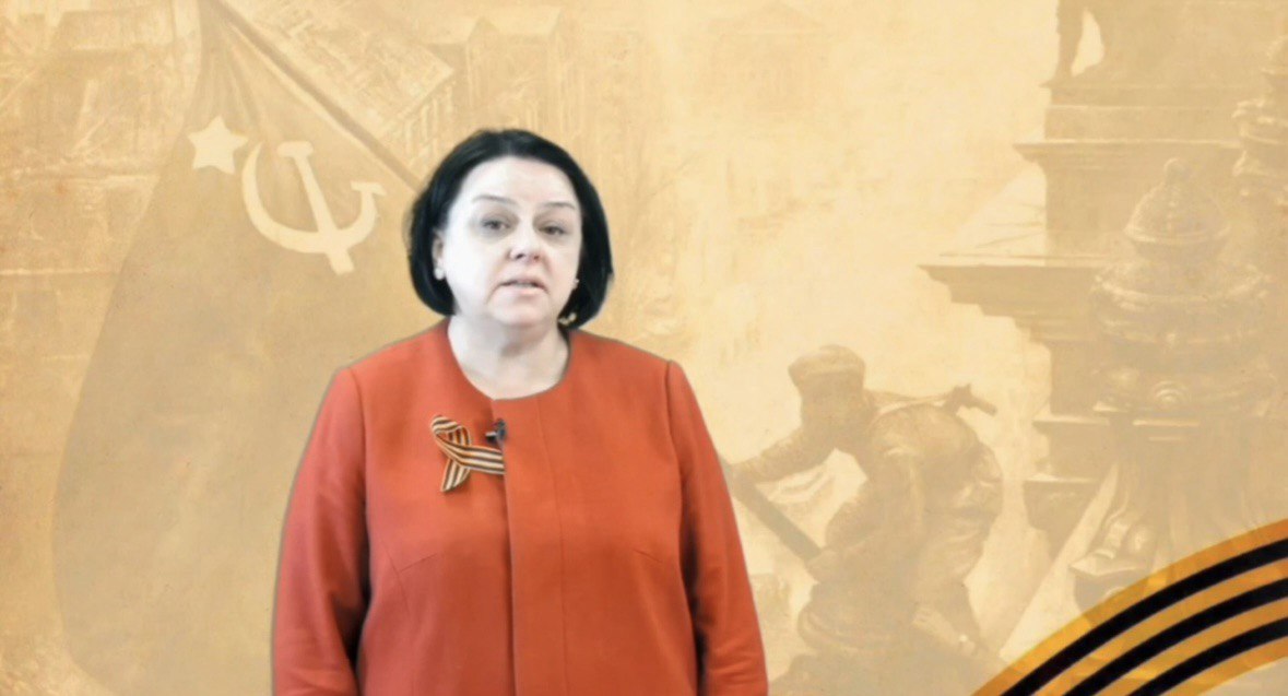 Министр просвещения Наталья Семенова стала участником акции «Стих о Войне»