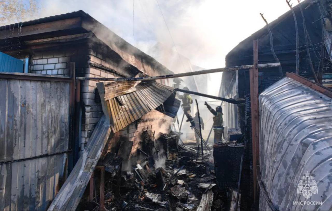Обгорела машина, пострадал хозяин: подробности пожара на севере Ульяновска