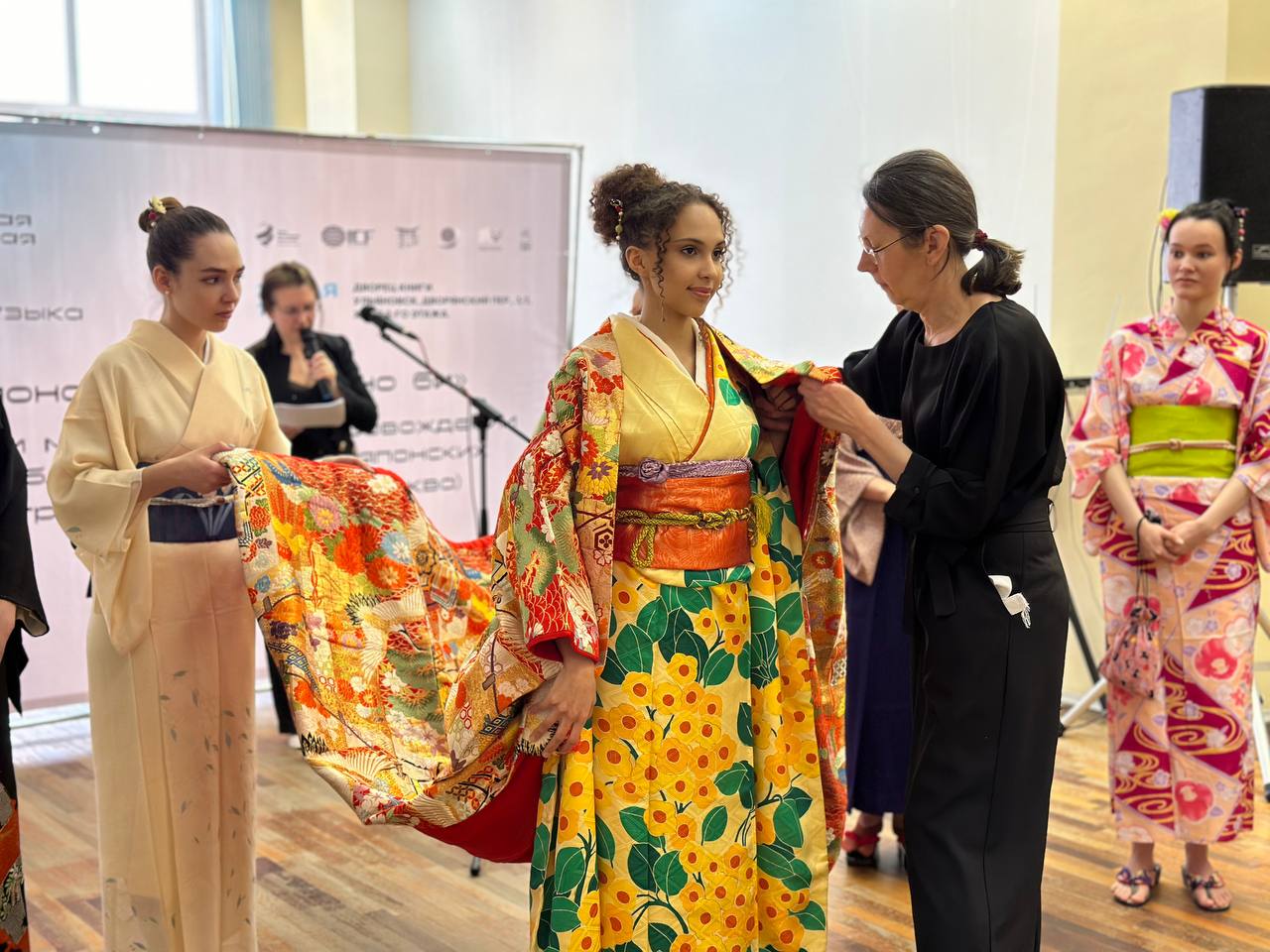 В Ульяновск привезли бесценные кимоно из коллекции Ямады Мидори
