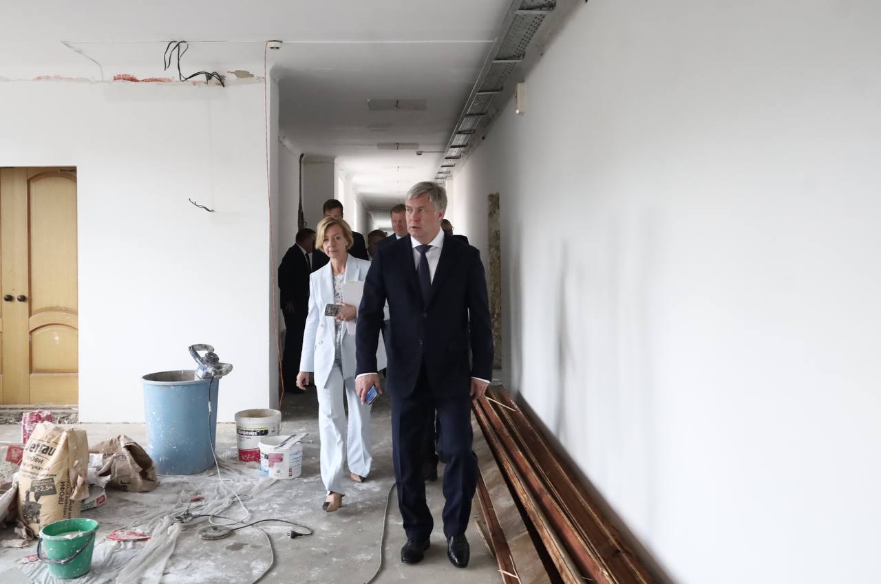 В ульяновской гимназии №2 идёт ремонт: губернатор требует ужесточить контроль за подрядчиком