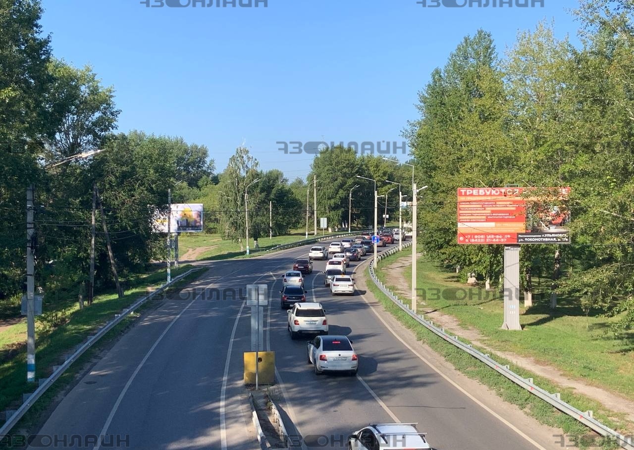 Императорский мост трещит по швам: образовалась пробка со стороны Заволжья