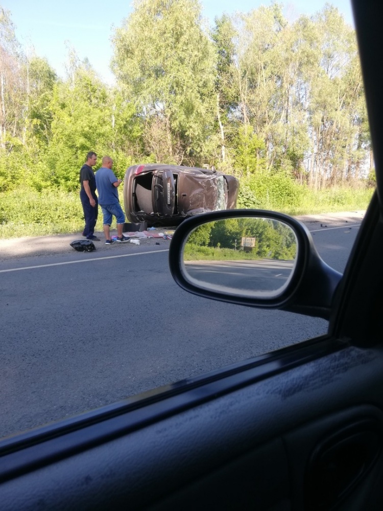 Две иномарки столкнулись под Новоульяновском. Есть пострадавшие