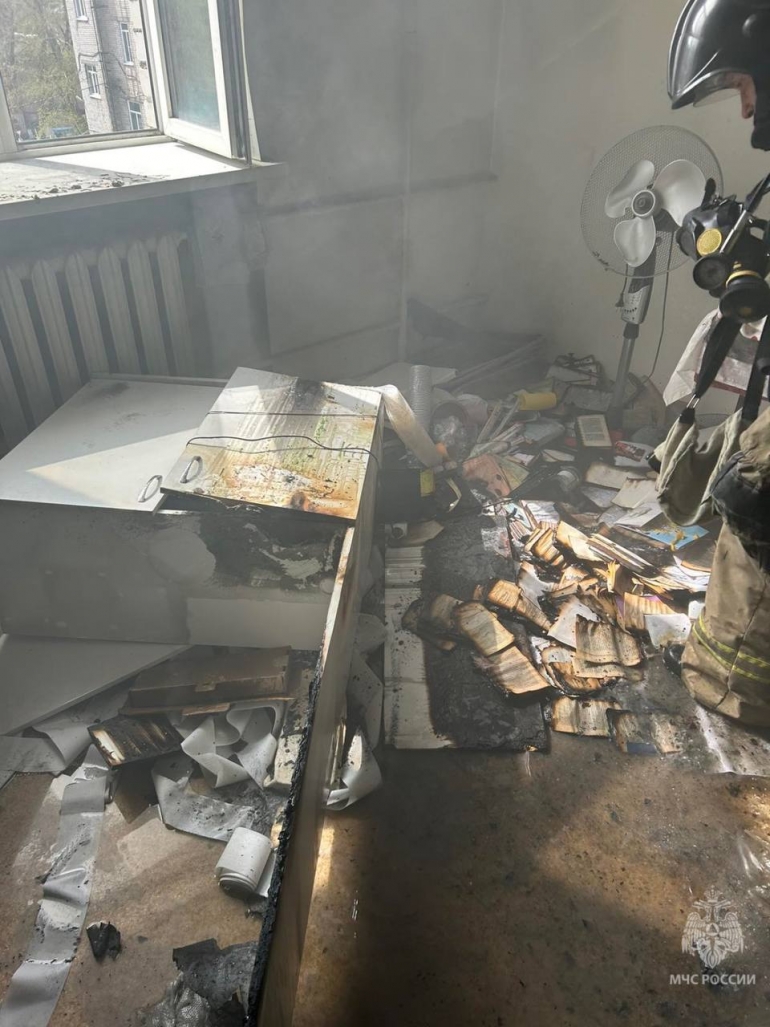 Эвакуировали 80 человек: подробности пожара в офисе на Льва Толстого